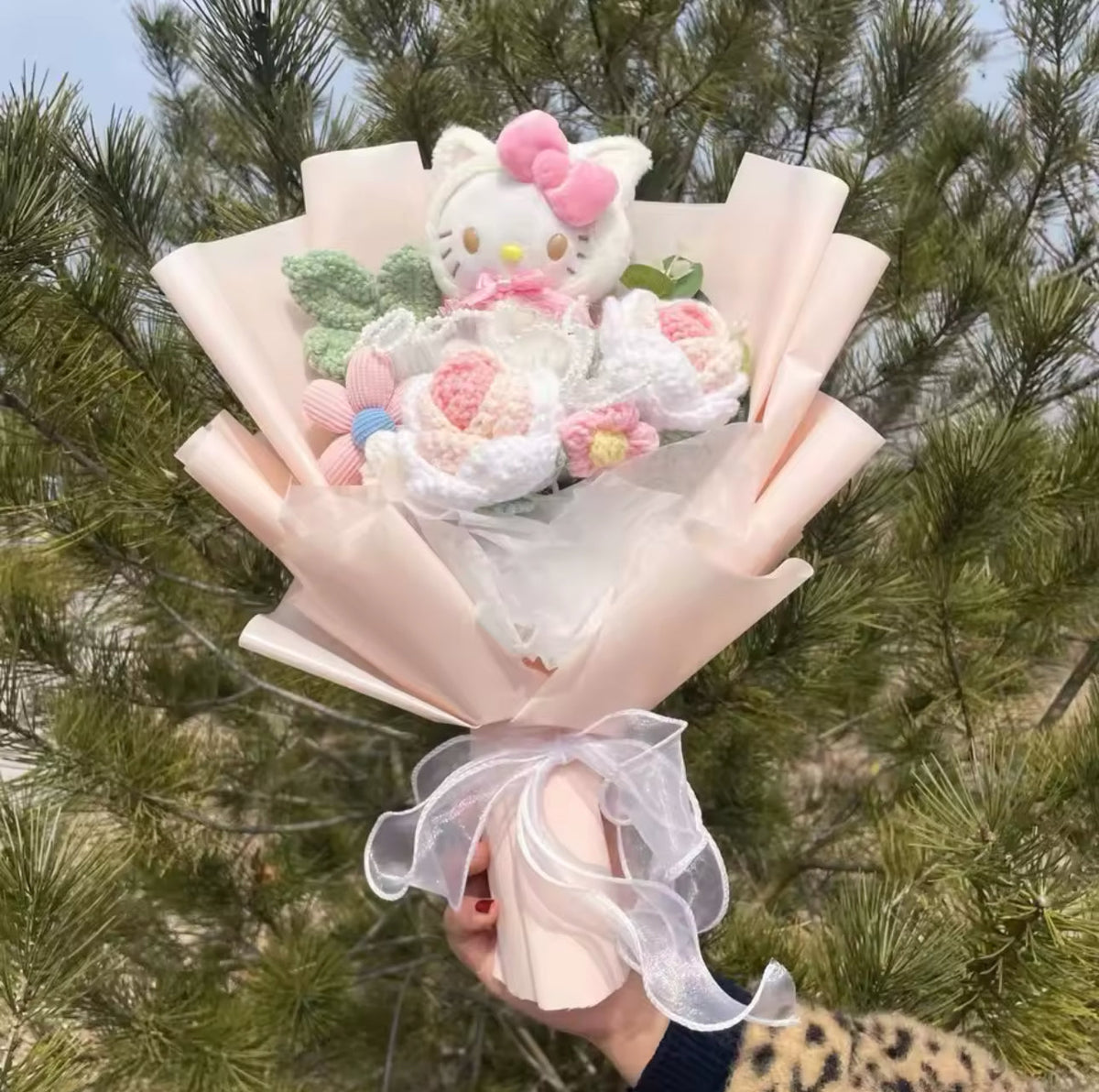 HK Light Pink Crochet Flower Bouquet